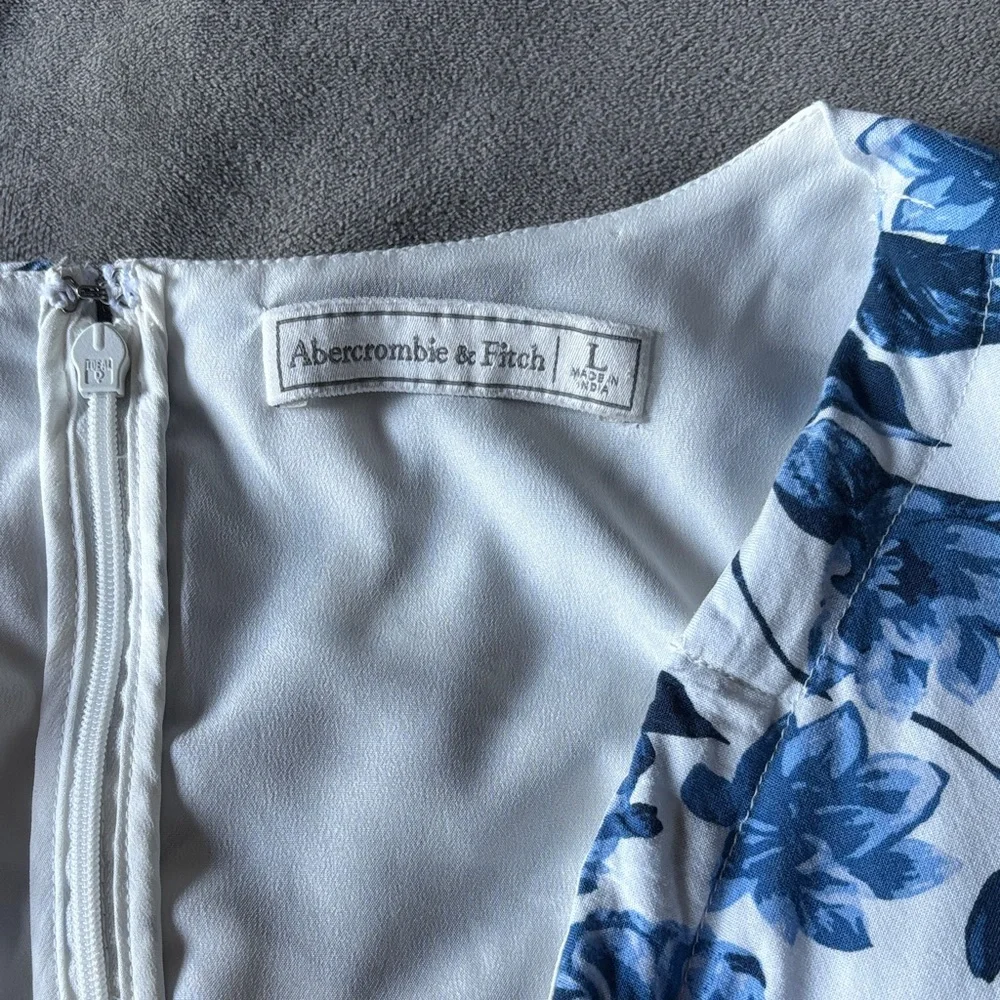 Abercrombie & Fitch Blue Floral Dress - Picture 2 of 3